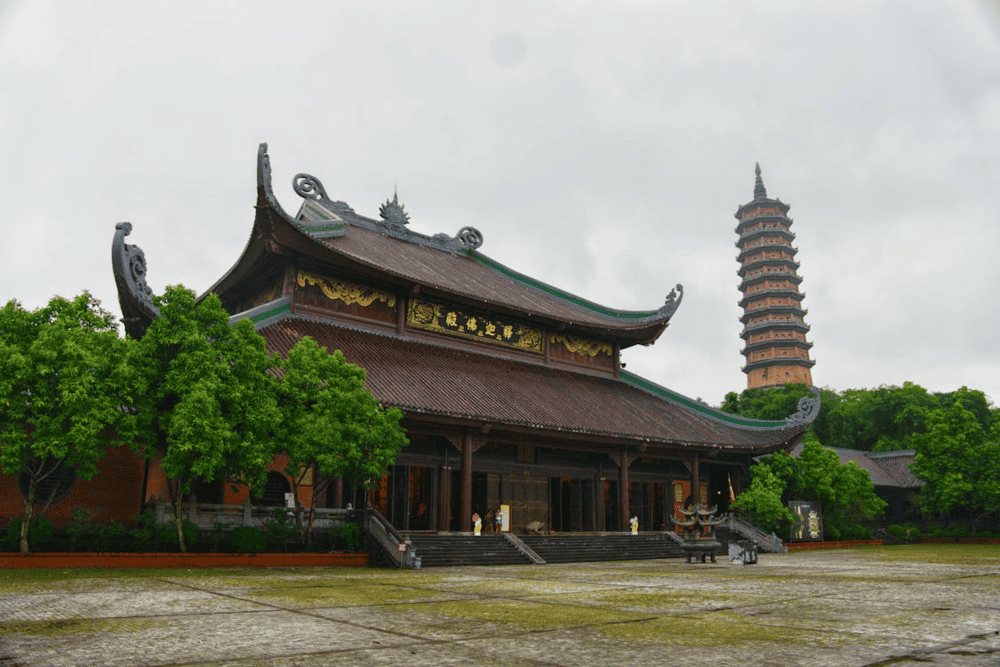 Whether you are visiting for the first time or returning for a pilgrimage, Bai Dinh Pagoda promises a unique and enriching experience (Source: Pexels)